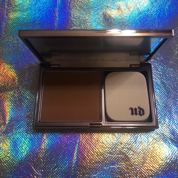 Urban Decay Naked Skin Powder Foundation - Picture 5 of 7